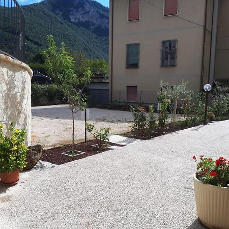 La Casa Dei Nonni Hotel Torre Orsina Exterior foto