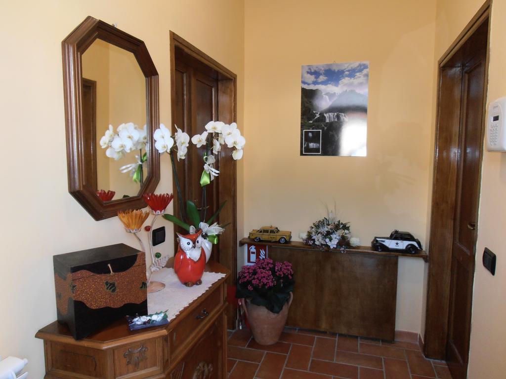 La Casa Dei Nonni Hotel Torre Orsina Exterior foto